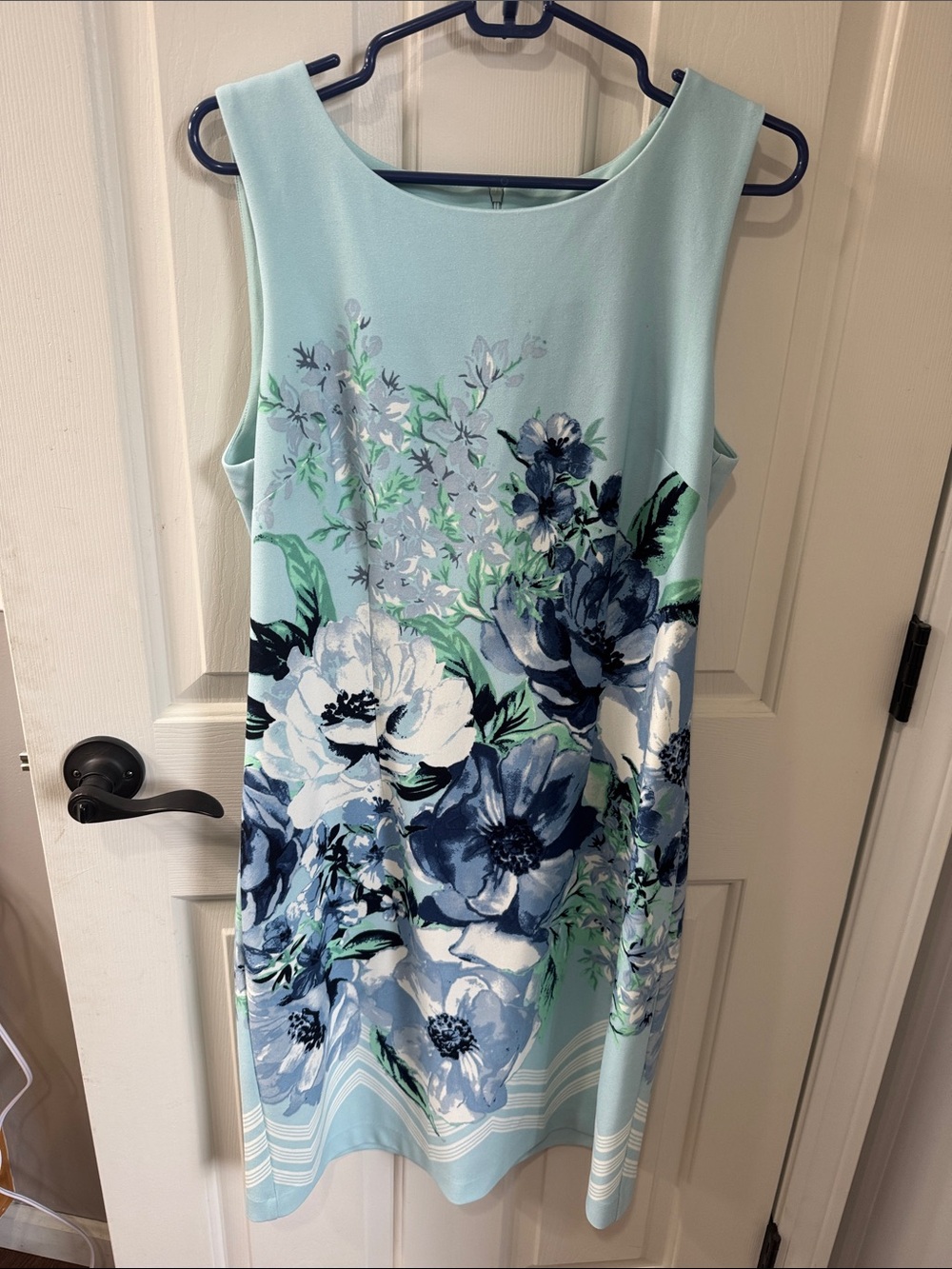 Sleeveless Floral Shift Dress in Mint and Navy by Sandra Darren